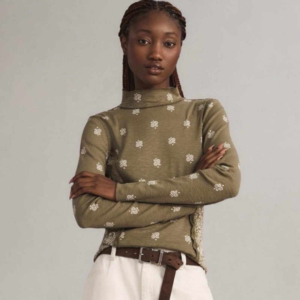 ANTHROPOLOGIE Pilcro Green Bandana Print Turtleneck Cotton-Slub Shirt Top